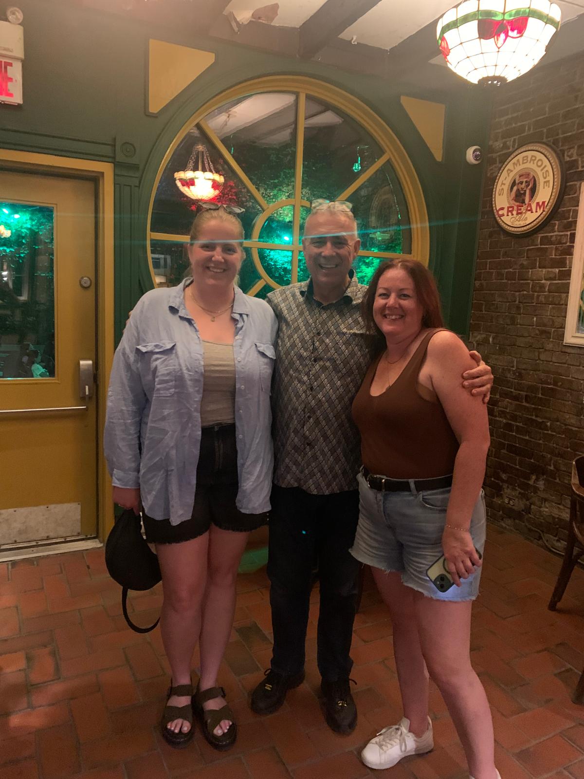 pubclaudegirls